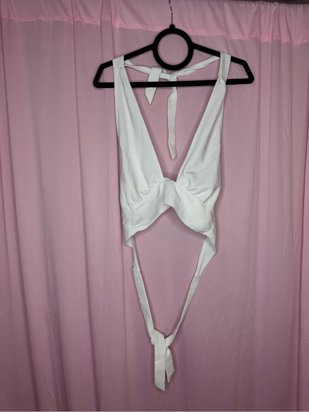 H&M White Twist-Front Halter Crop Top